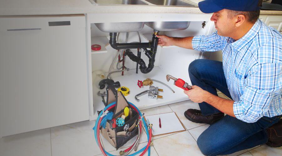 Local expert plumbing services in Carpentersville, IL